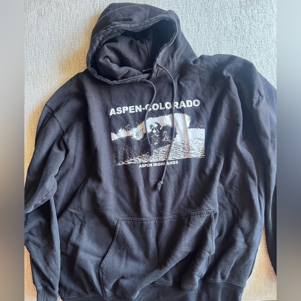 Brandy Melville Aspen Colorado Black Hoodie